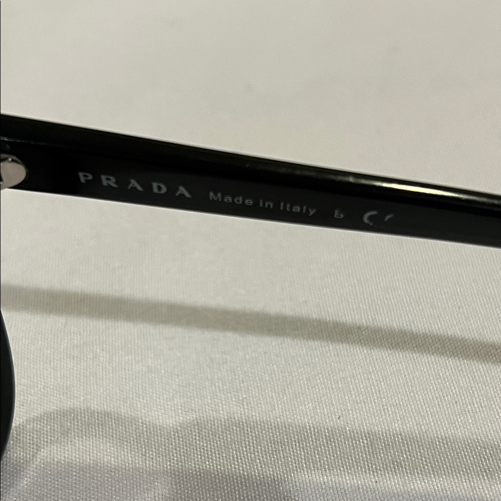 Prada Black Cat’s Eye Sunglasses with Gray/Purple Gradient Lens - Picture 9 of 12